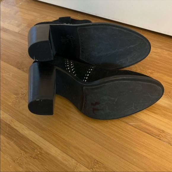 Joie Monte Western Ankle Bootie (size 7) - Picture 3 of 5